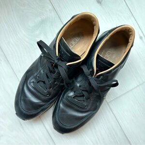 TOD’S sneakers (Men’s 8, black)
